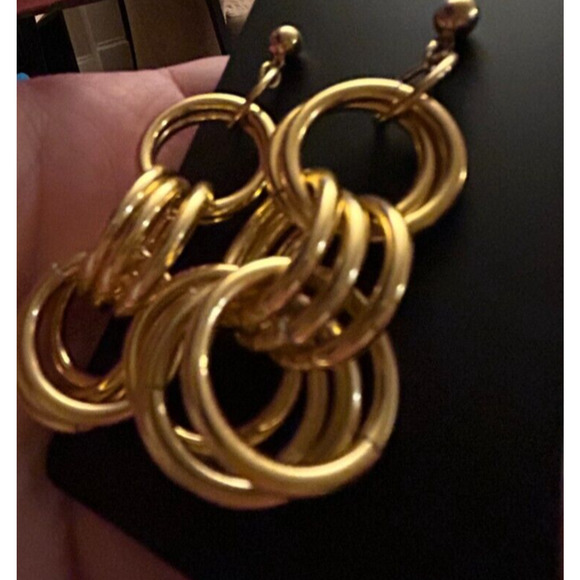 Avon 1970s Gold Ring Earrings - Picture 3 of 11